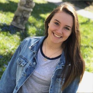 Meet your Posher, Kaitlyn